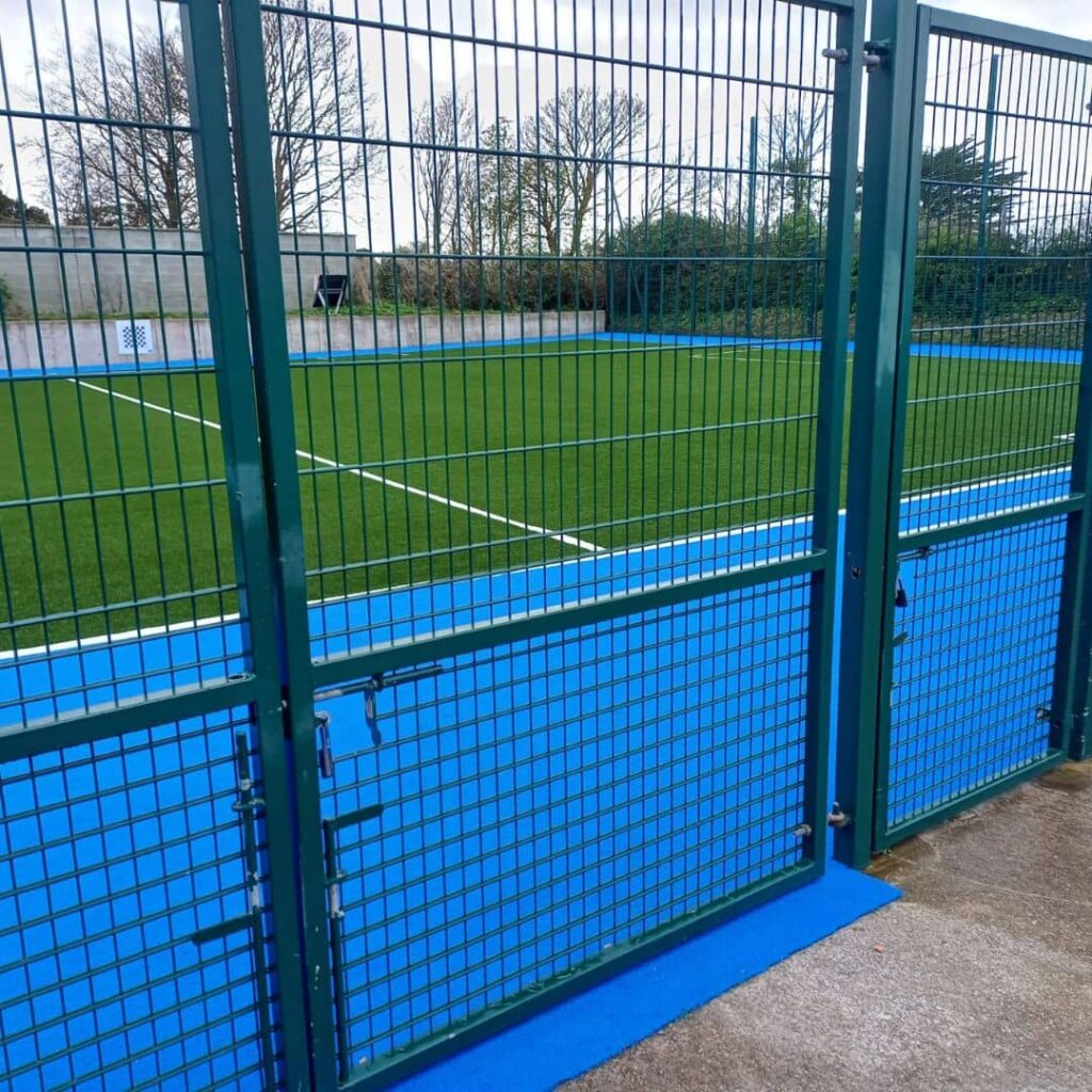 Schools-Grass-St-Oliver-Plunkett-NS