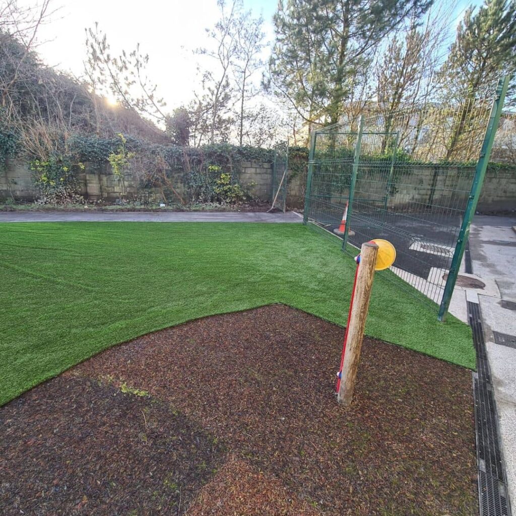 Schools-Grass-Gaelscoil-Dara